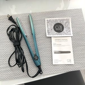 Flat iron with teeth